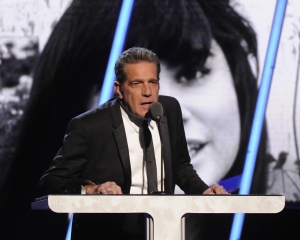 Glenn Frey speaks at the 2014 Rock and Roll Hall of Fame Induction Ceremony on Thursday, April, 10, 2014 in New York. (Photo by Charles Sykes/Invision/AP)