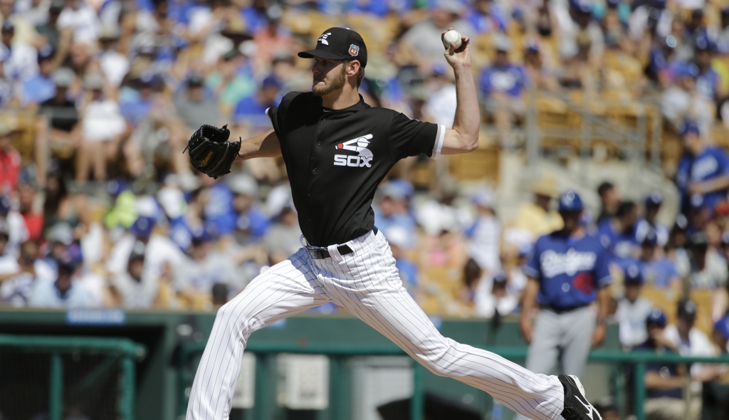 Chicago White Sox starting pitcher Chris Sale throws against the Los Angeles Dodgers during a spring training baseball game Saturday, March 19, 2016, in Phoenix. (AP Photo/Jae C. Hong)